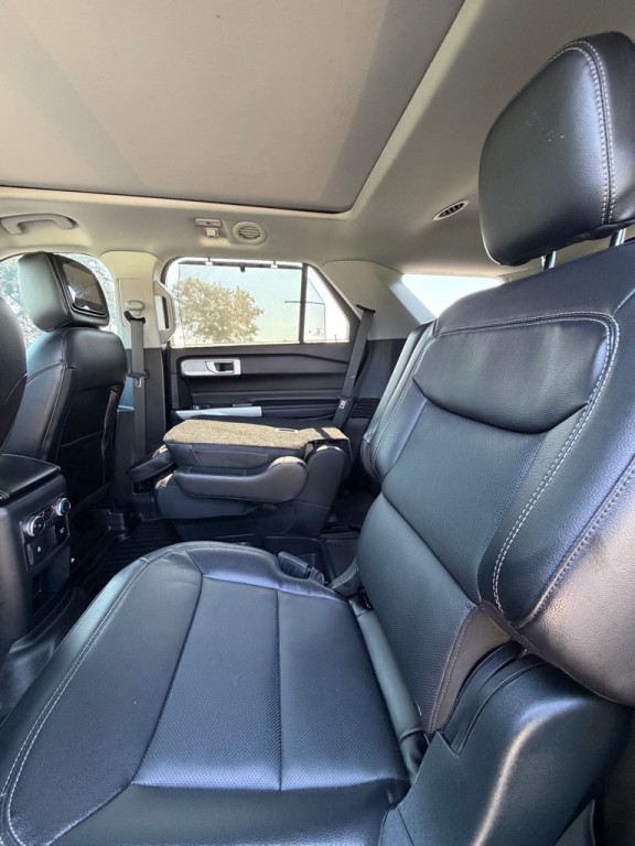 2021 Ford Explorer Image 14