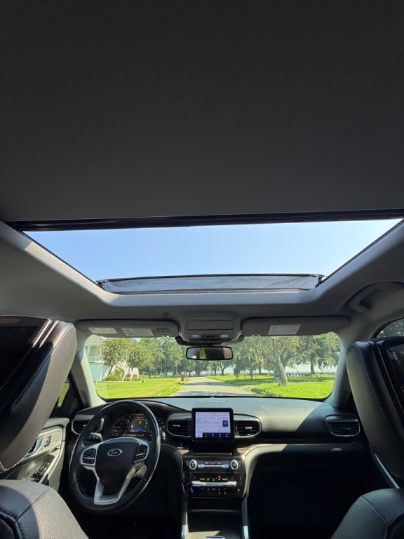 2021 Ford Explorer Image 24