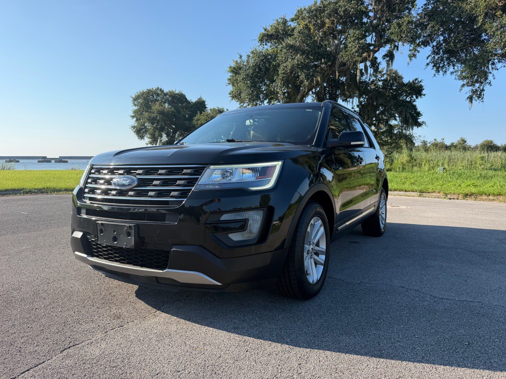 2016 Ford Explorer Image 2
