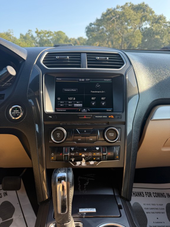 2016 Ford Explorer Image 23