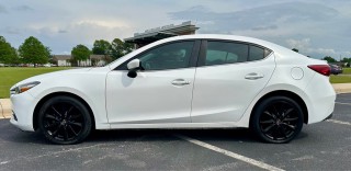 Image for 2018 Mazda Mazda3 Touring ID: 6866653