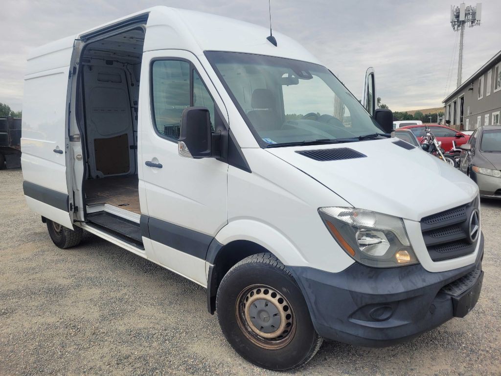 2017 Mercedes-Benz Sprinter Image 2