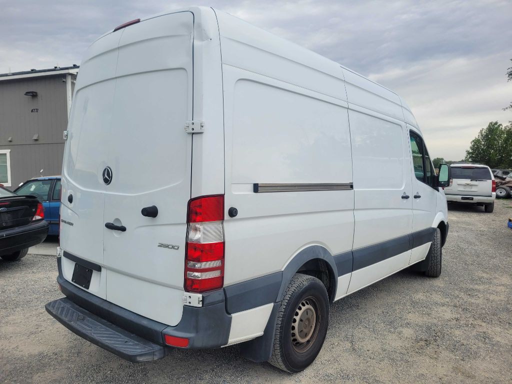 2017 Mercedes-Benz Sprinter Image 3