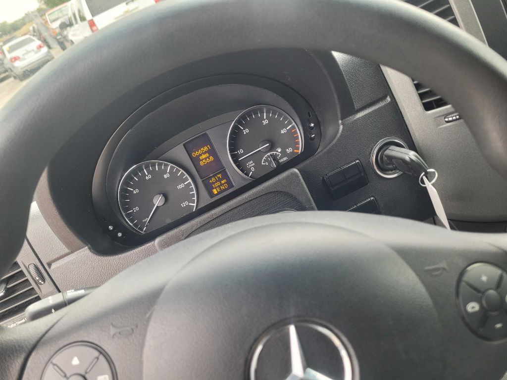 2017 Mercedes-Benz Sprinter Image 6