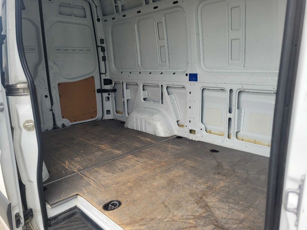 2017 Mercedes-Benz Sprinter Image 9