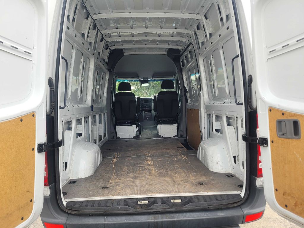 2017 Mercedes-Benz Sprinter Image 11