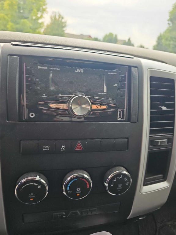 2012 Dodge Ram 1500 Image 12