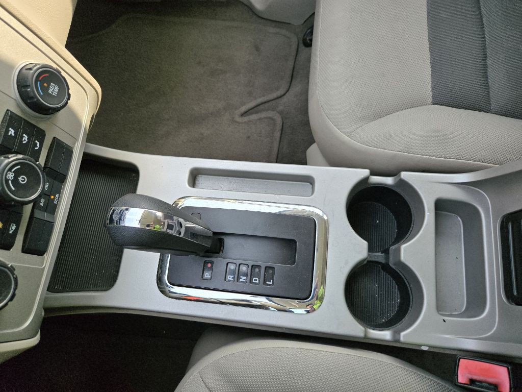 2008 Ford Escape Image 16