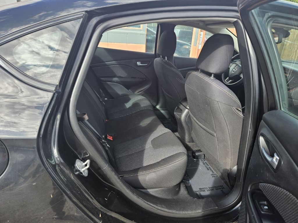 2015 Dodge Dart Image 20