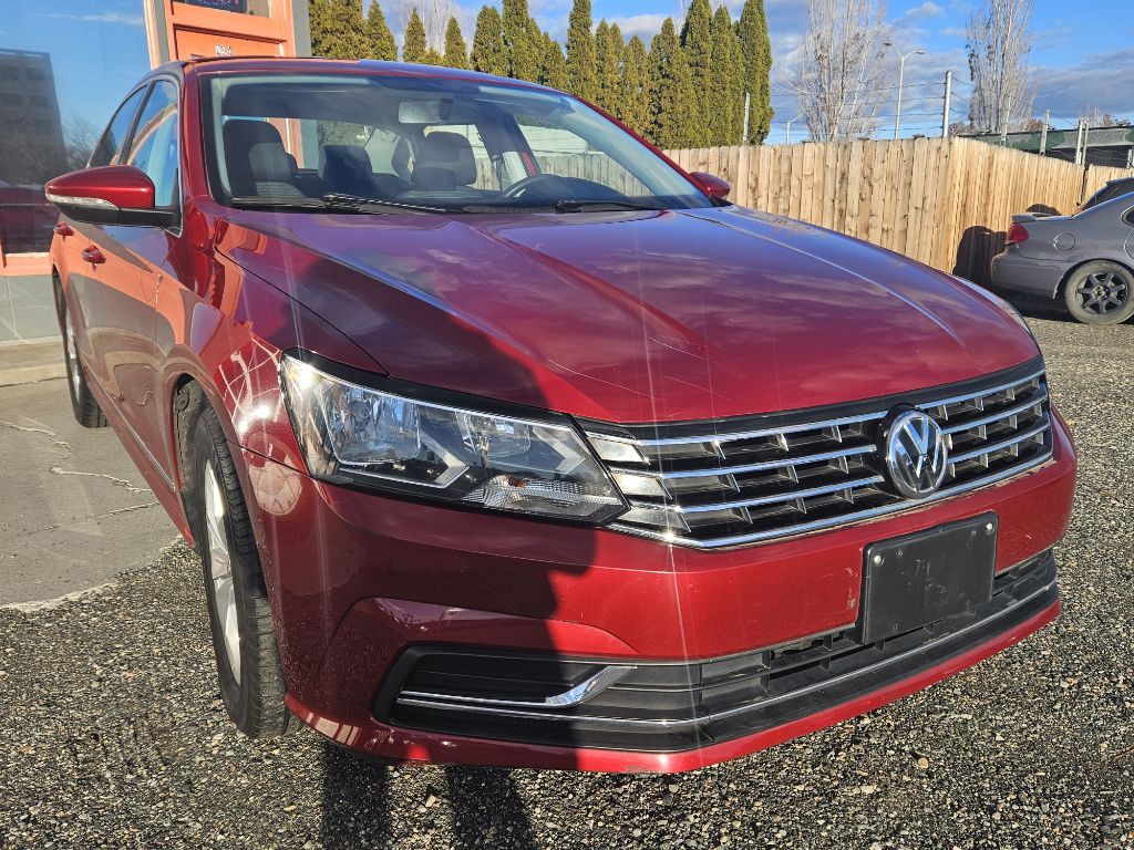 2016 Volkswagen Passat Image 2