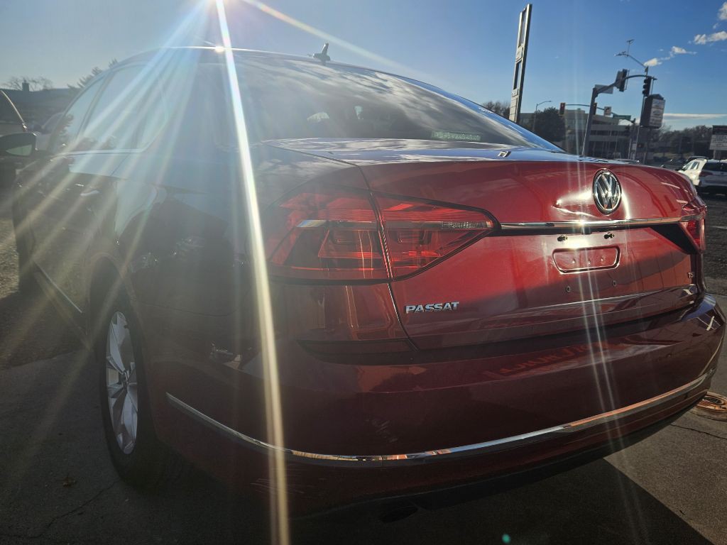2016 Volkswagen Passat Image 5