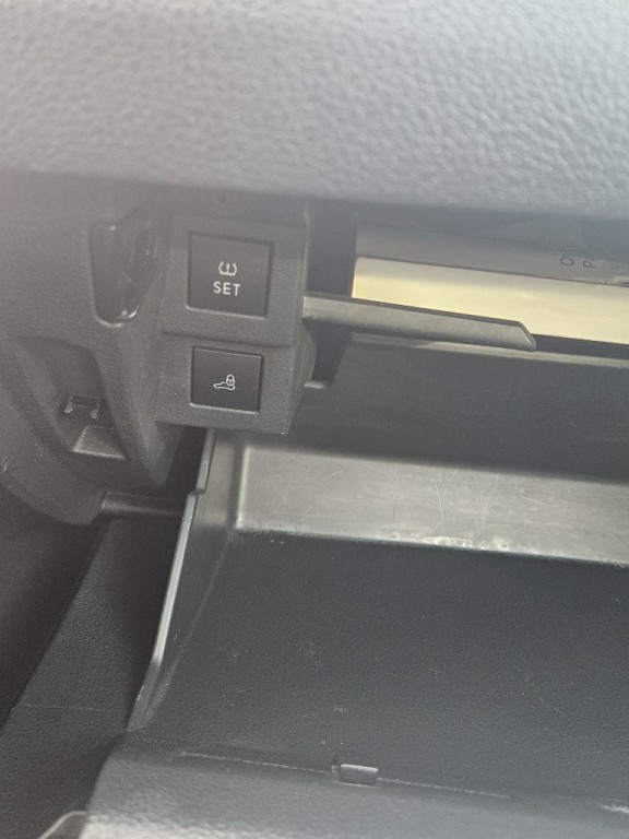 2016 Volkswagen Passat Image 18