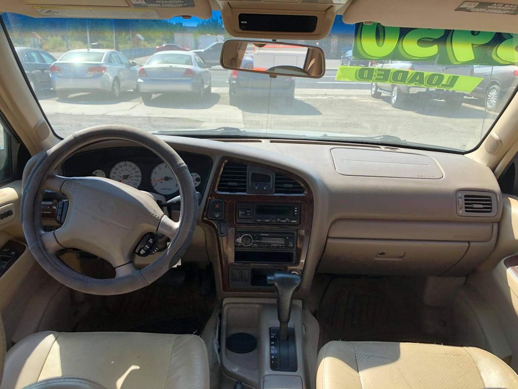 2001 Nissan Pathfinder Image 4