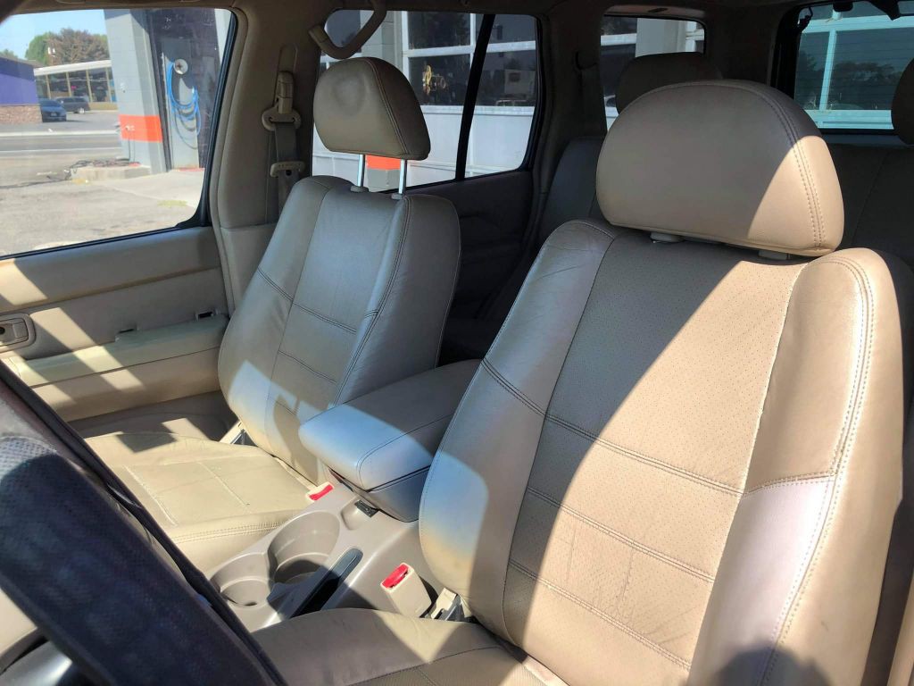 2001 Nissan Pathfinder Image 5