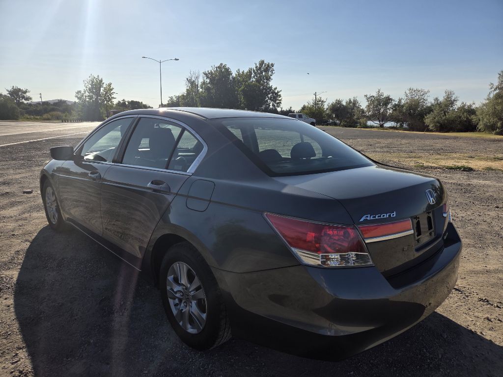 2012 Honda Accord Image 2