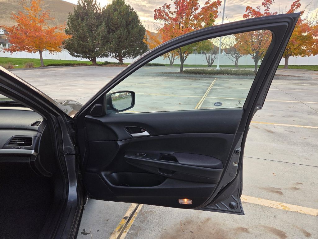2012 Honda Accord Image 19