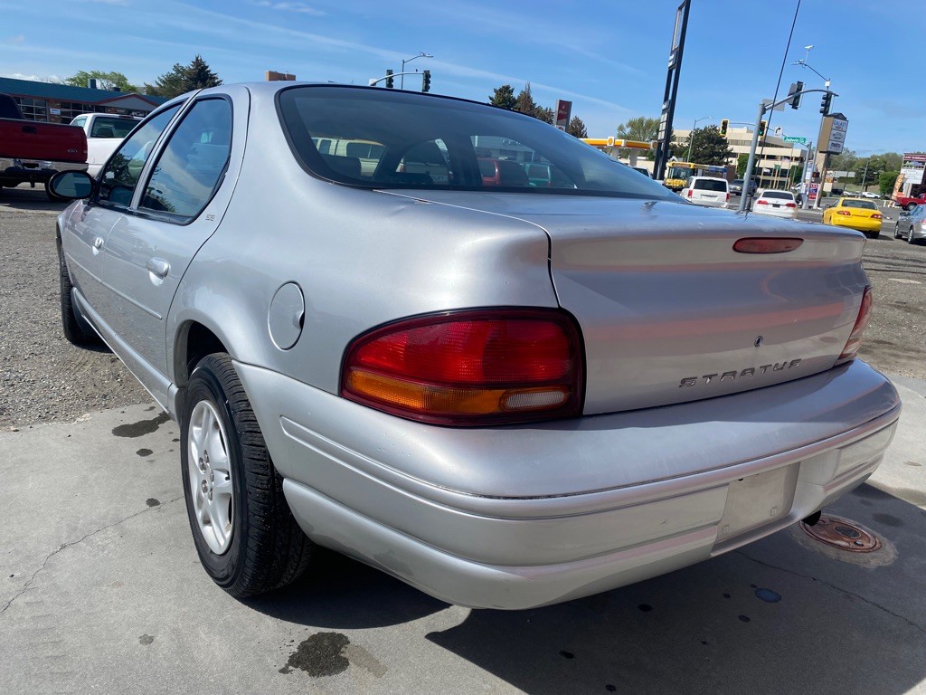 2000 Dodge Stratus Image 4