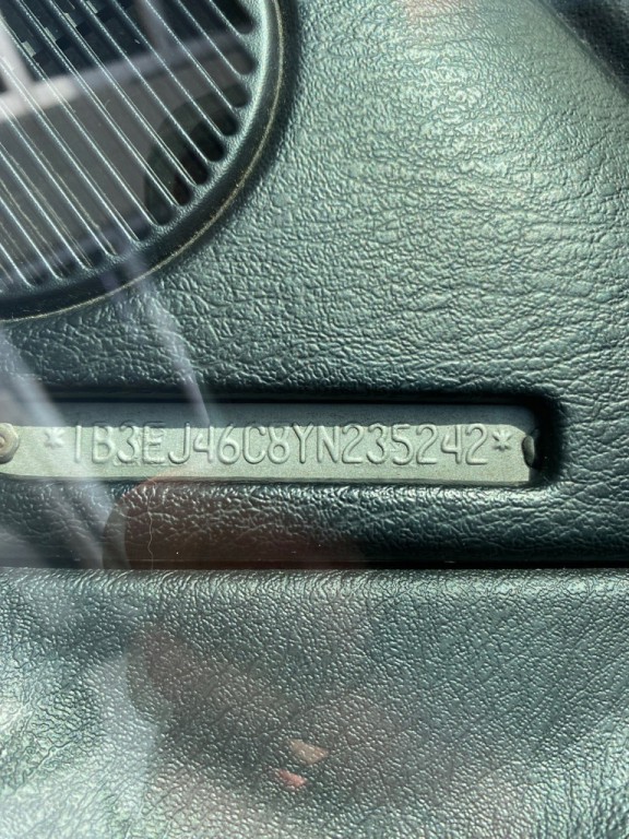 2000 Dodge Stratus Image 15