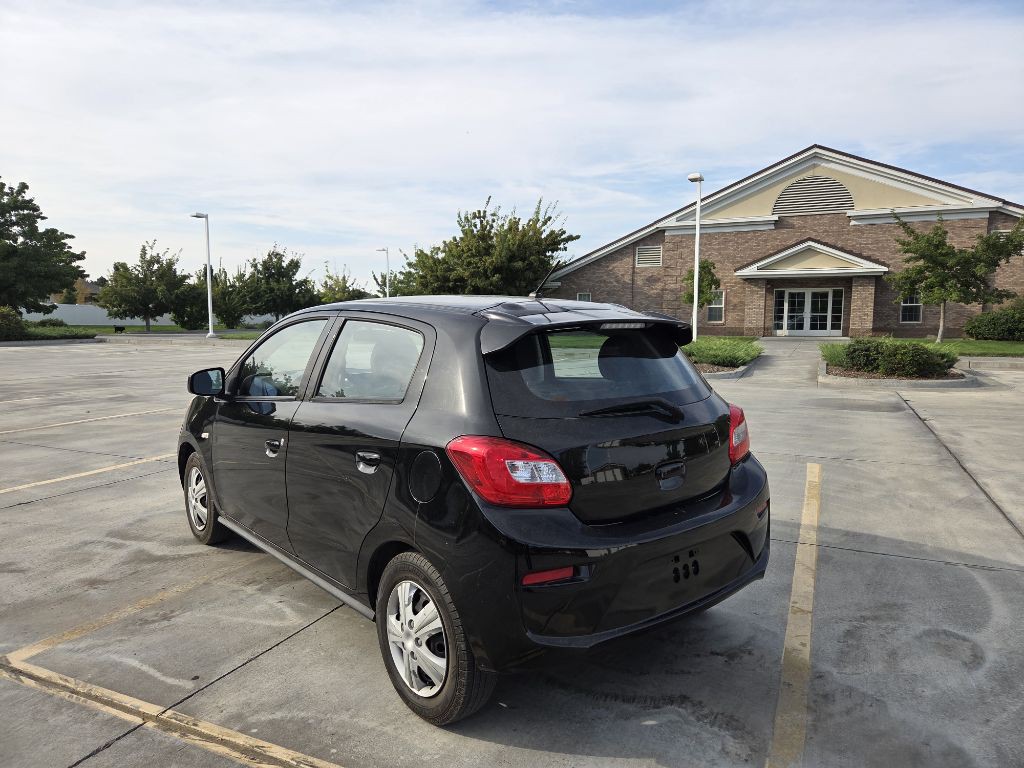 2017 Mitsubishi Mirage Image 8