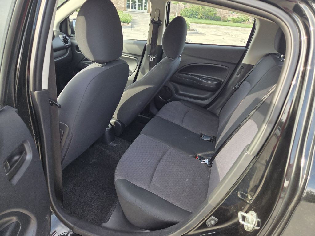 2017 Mitsubishi Mirage Image 12