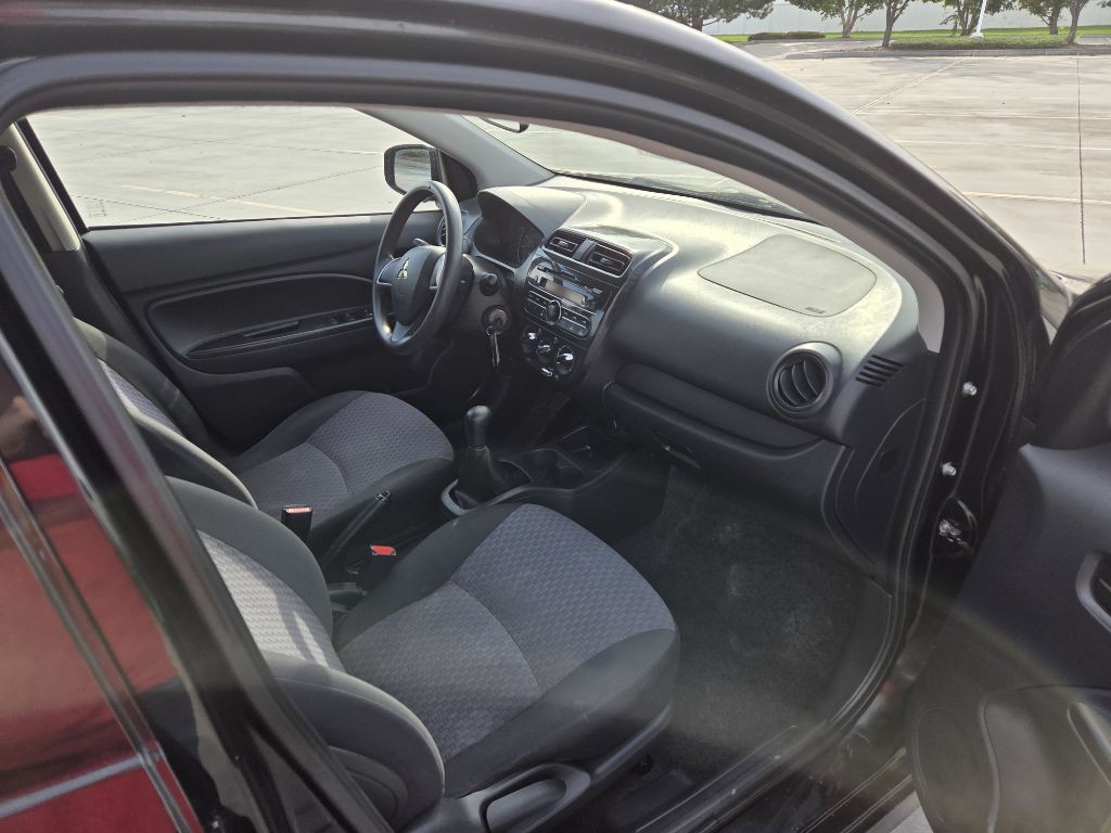 2017 Mitsubishi Mirage Image 16