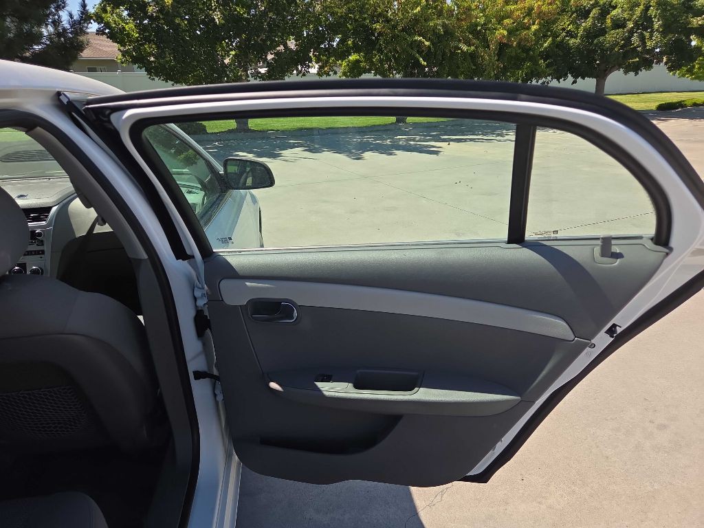 2011 Chevrolet Malibu Image 15