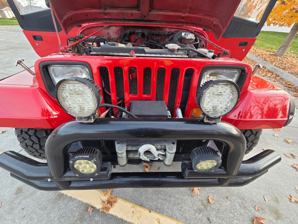 1994 Jeep Wrangler Image 12