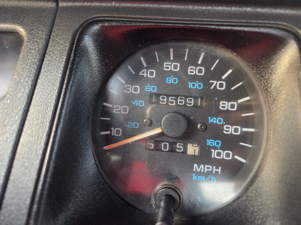 1994 Jeep Wrangler Image 24