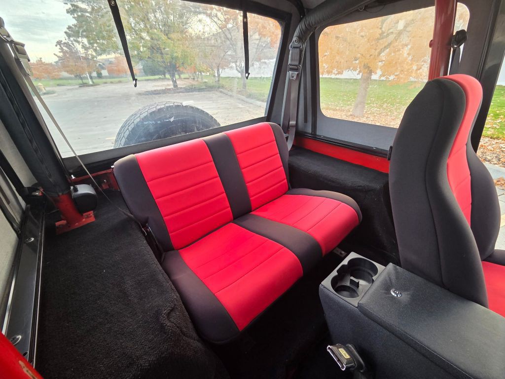 1994 Jeep Wrangler Image 26