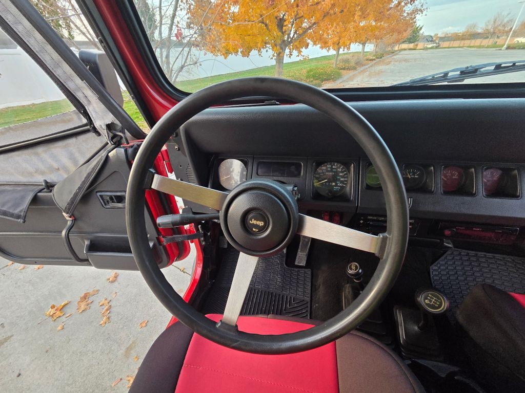 1994 Jeep Wrangler Image 29