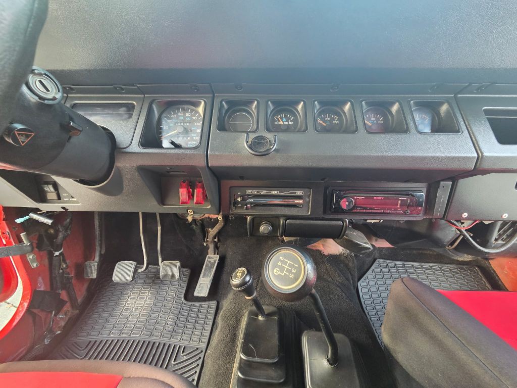 1994 Jeep Wrangler Image 32