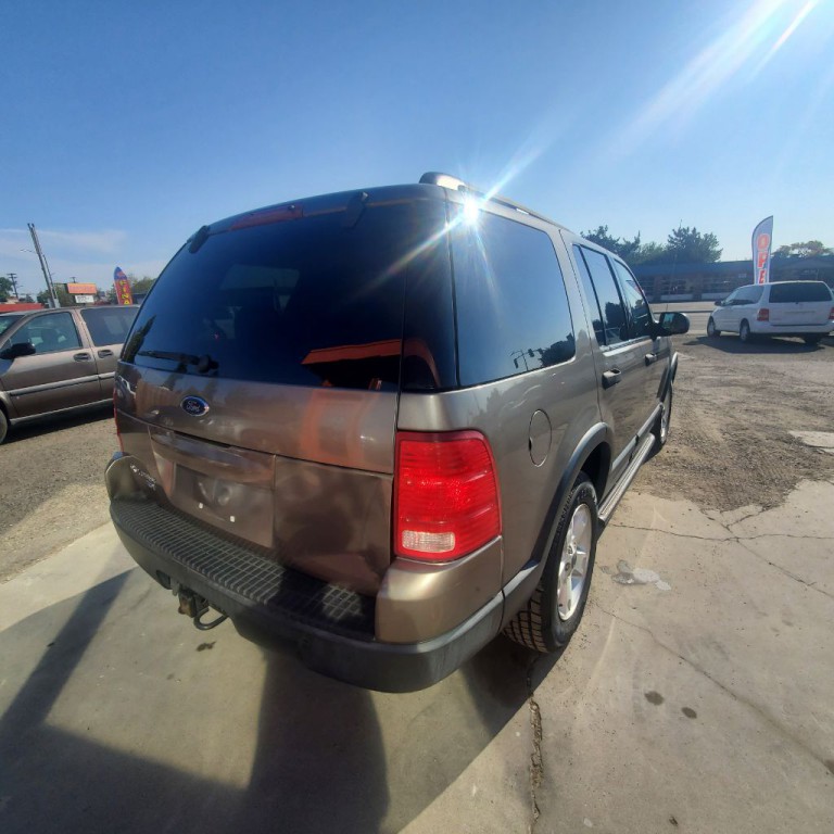 2003 Ford Explorer Image 3