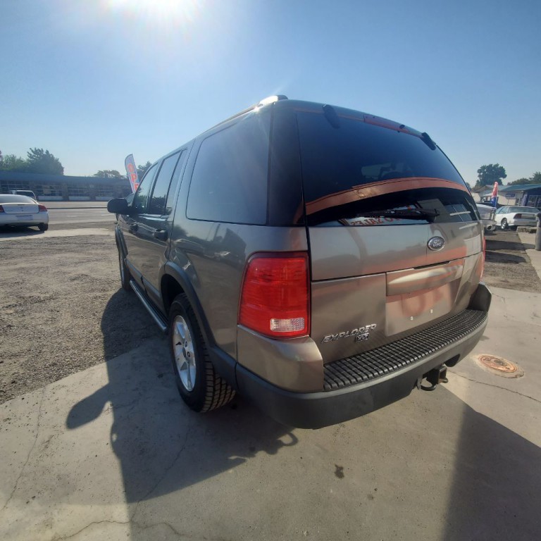 2003 Ford Explorer Image 4