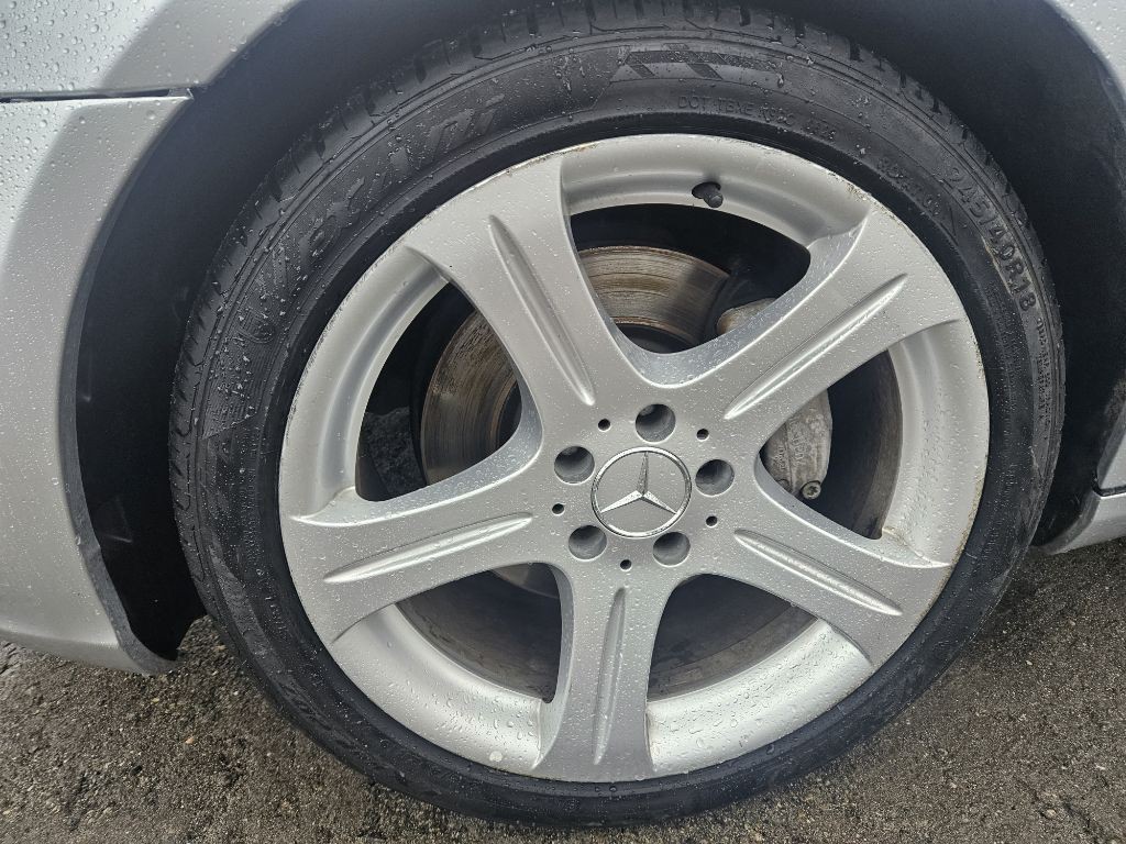 2006 Mercedes-Benz CLS-Class Image 30