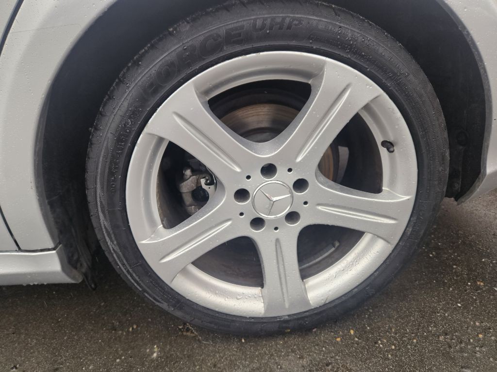 2006 Mercedes-Benz CLS-Class Image 32