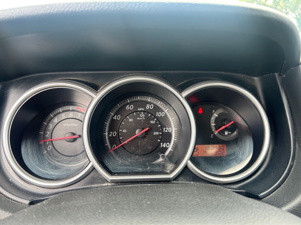 2011 Nissan Versa Image 12