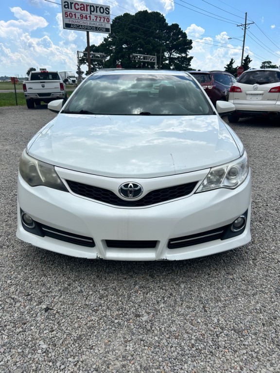 2012 Toyota Camry Image 2