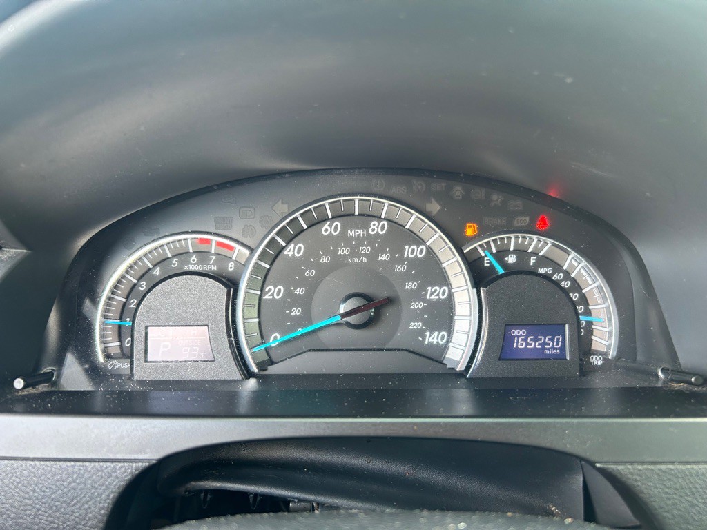 2012 Toyota Camry Image 11