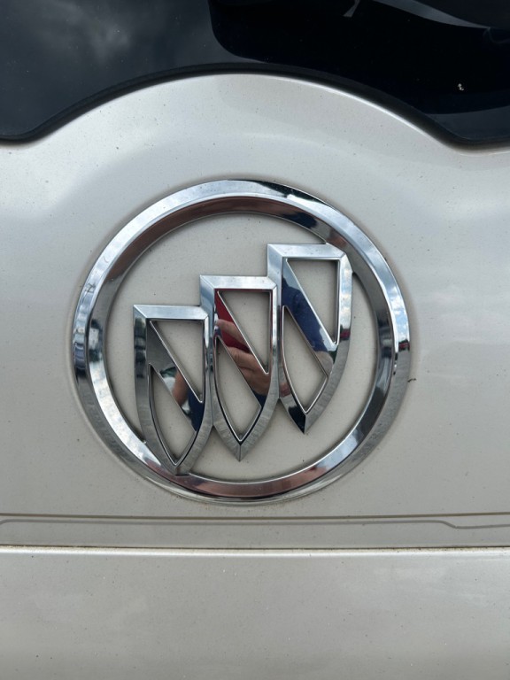 2013 Buick Enclave Image 24
