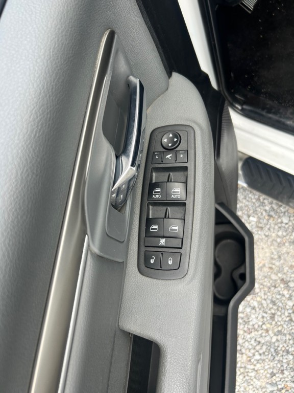 2013 RAM 1500 Image 6