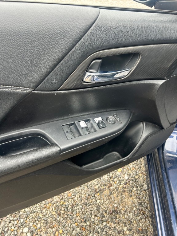 2017 Honda Accord Image 5