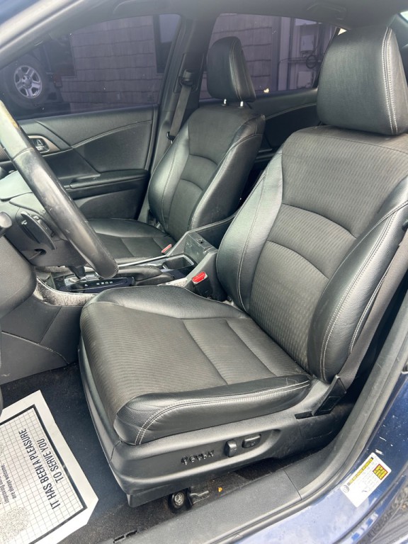 2017 Honda Accord Image 8