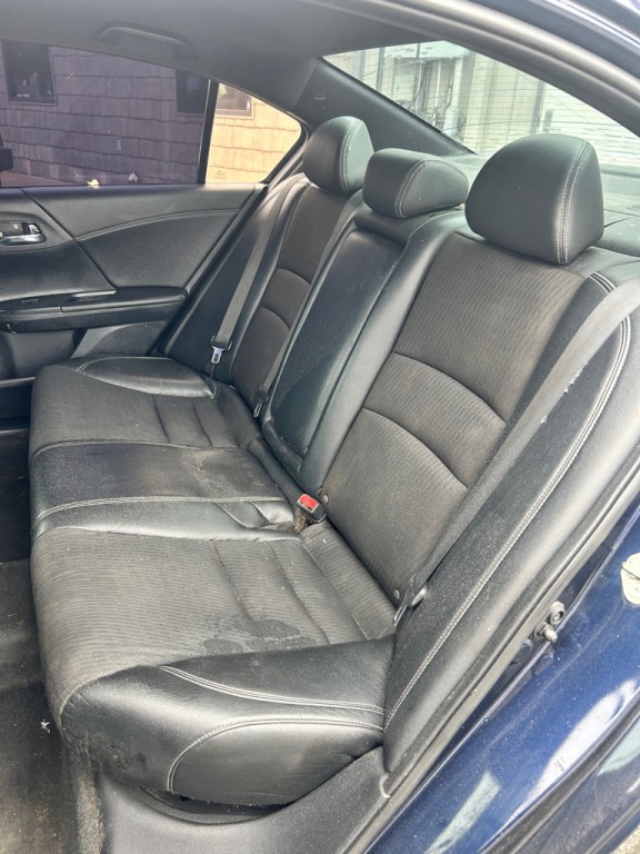 2017 Honda Accord Image 9