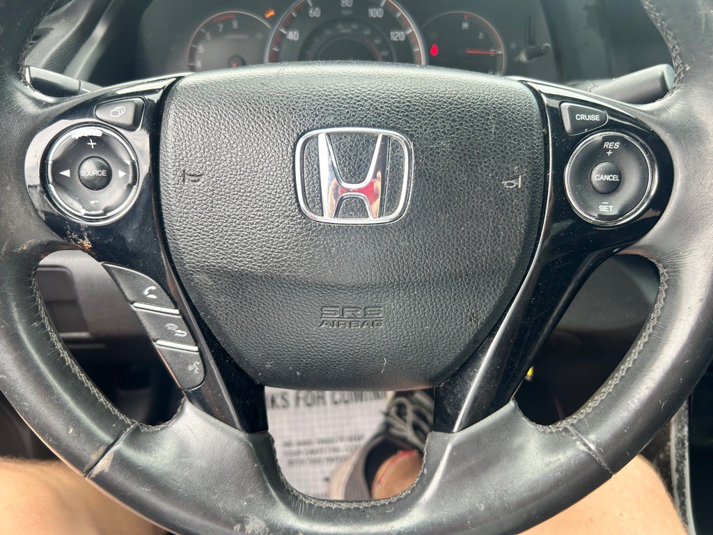 2017 Honda Accord Image 11