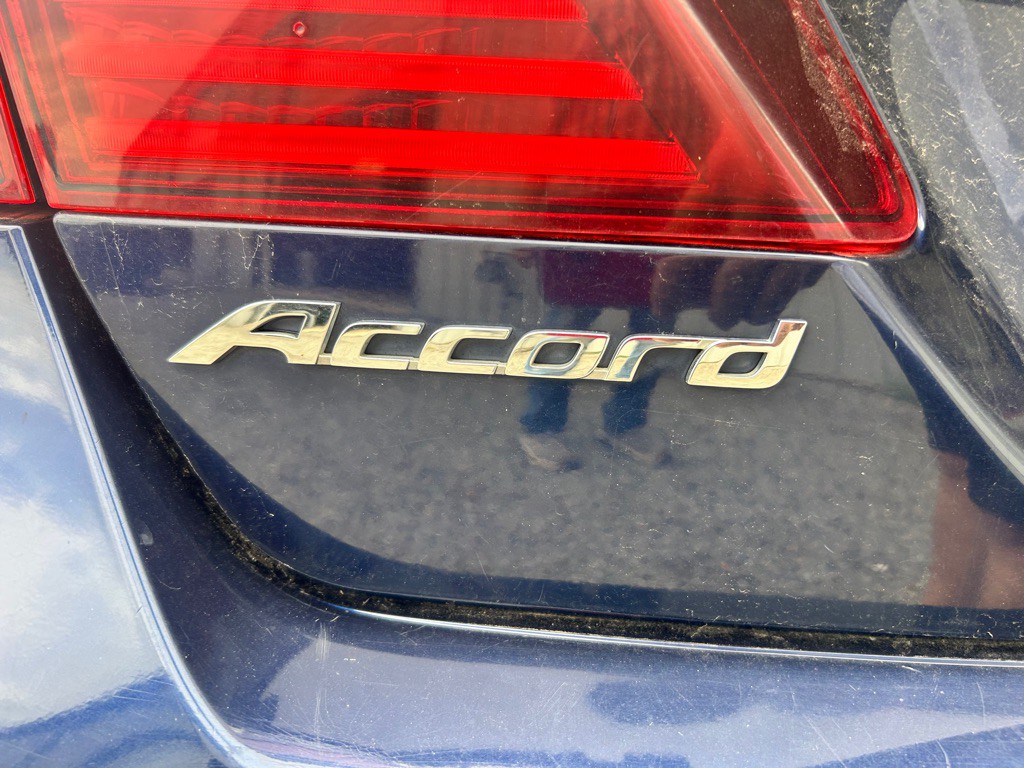 2017 Honda Accord Image 17