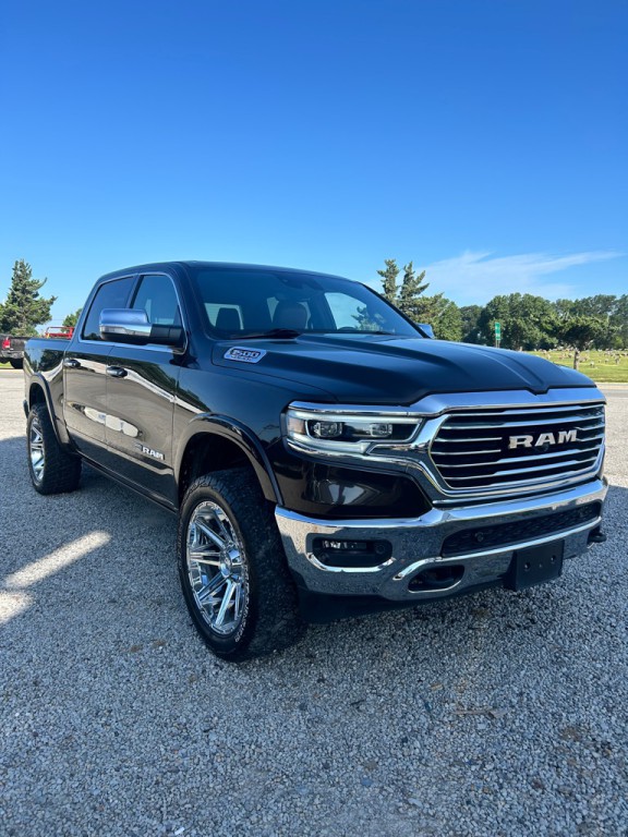 2019 RAM 1500 Image 3