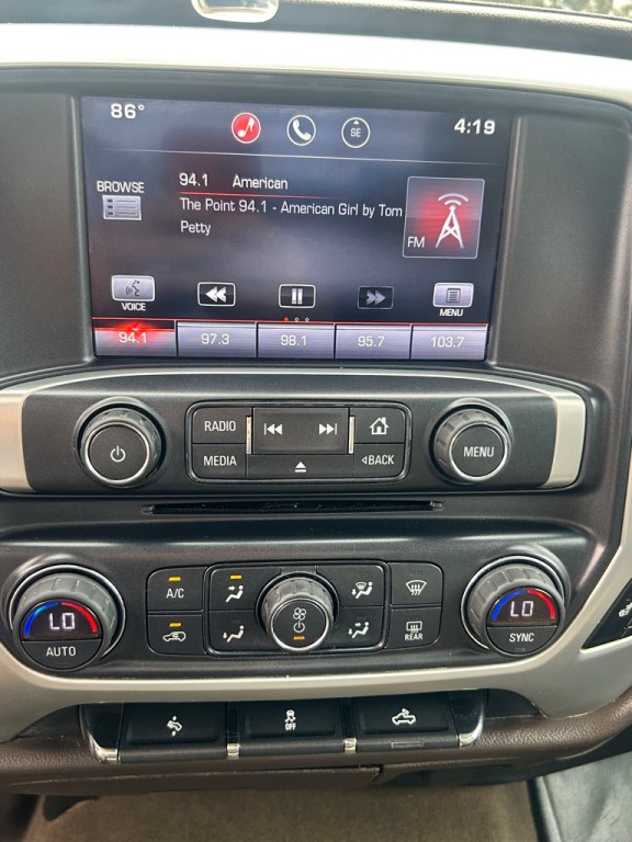 2015 GMC Sierra Image 16