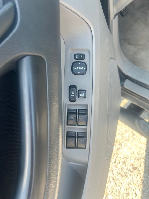 2006 Toyota 4Runner Image 6