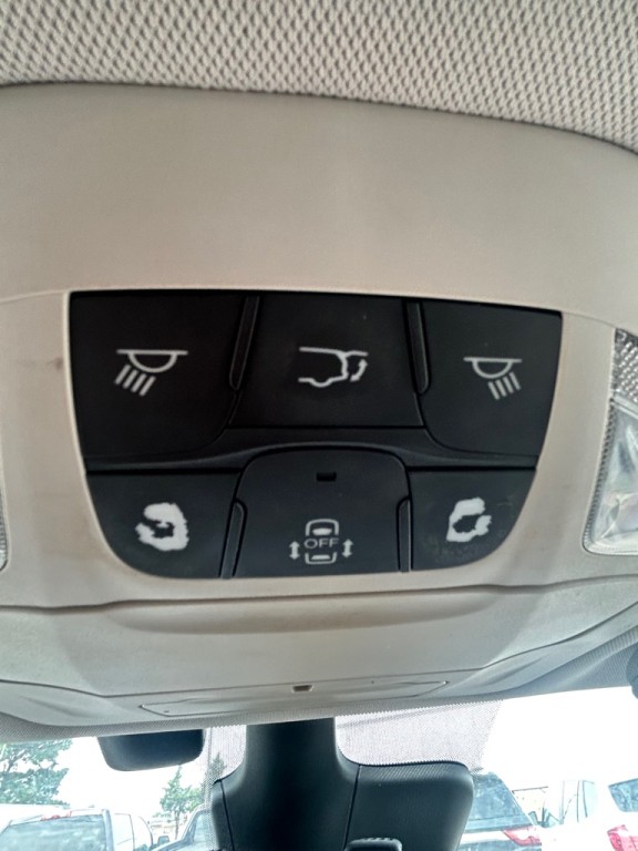 2017 Chrysler Pacifica Image 23