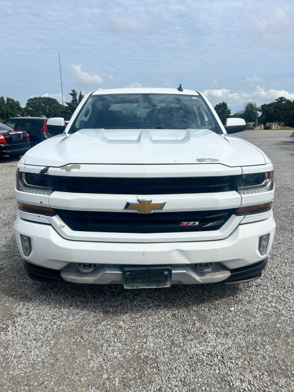 2018 Chevrolet Silverado 1500 Image 2